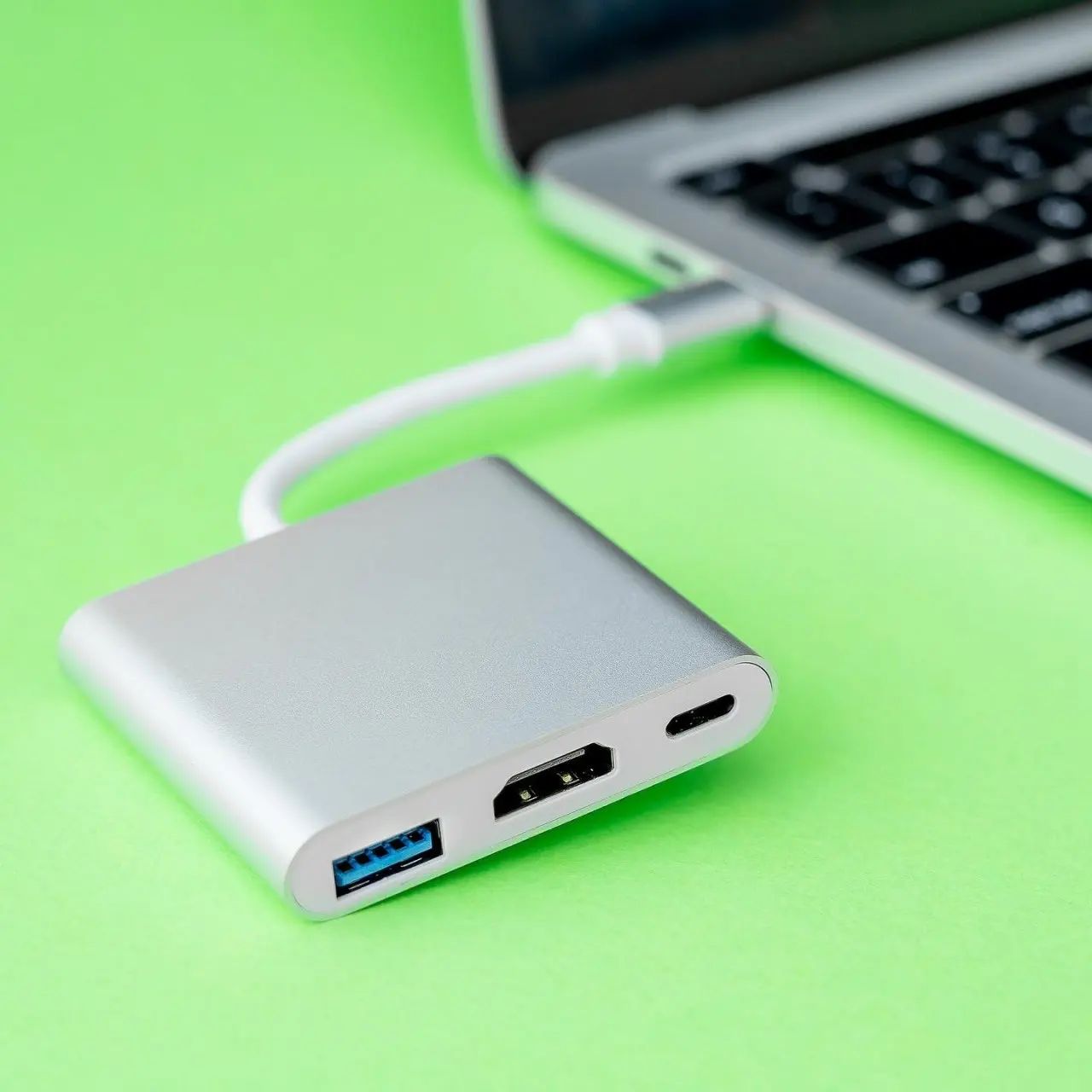 Ya tienes el adaptador para tu entrada tipo C?