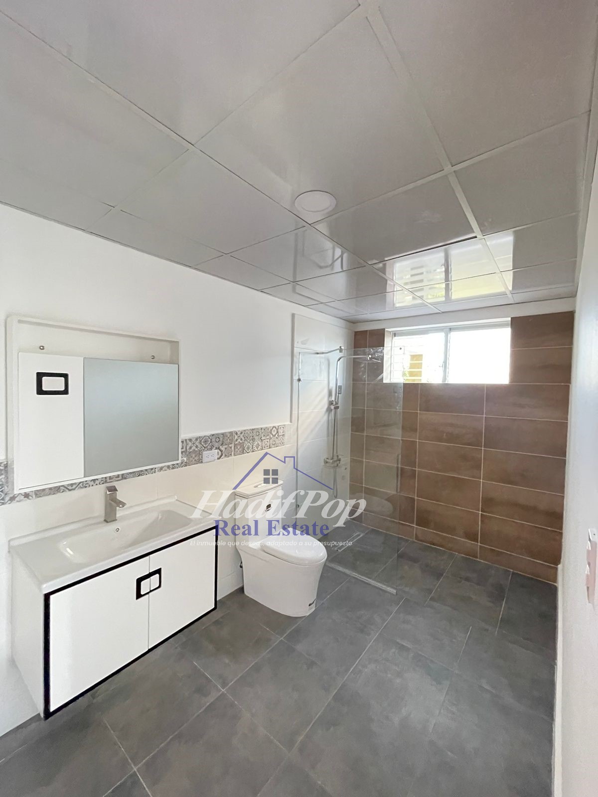 Edificio de apartamentos listo para que el comprador se mude en La Roka – Cofresi,