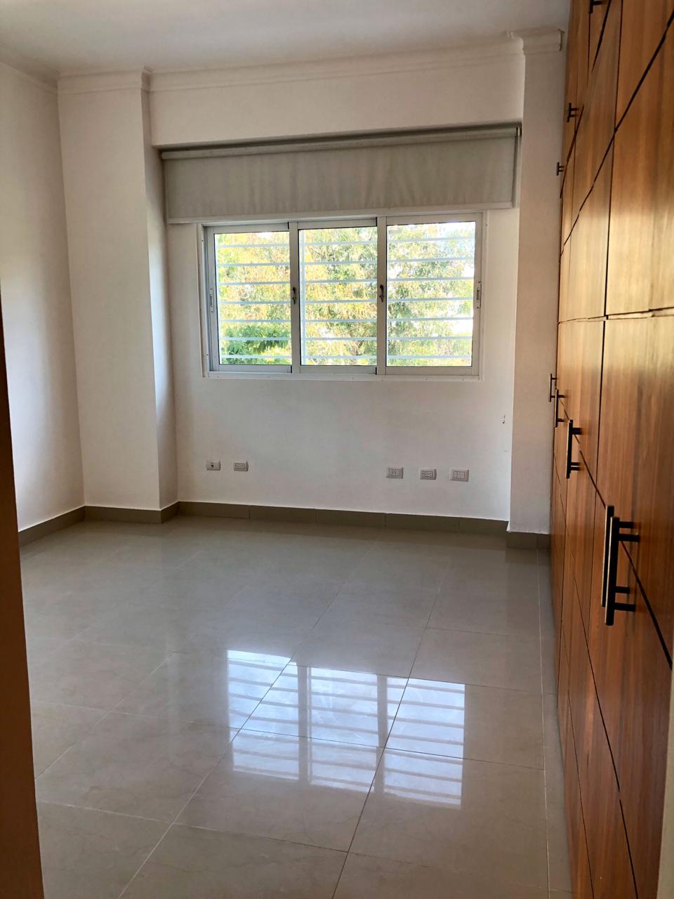 VENDO APARTAMENTO EN EVARISTO MORALES